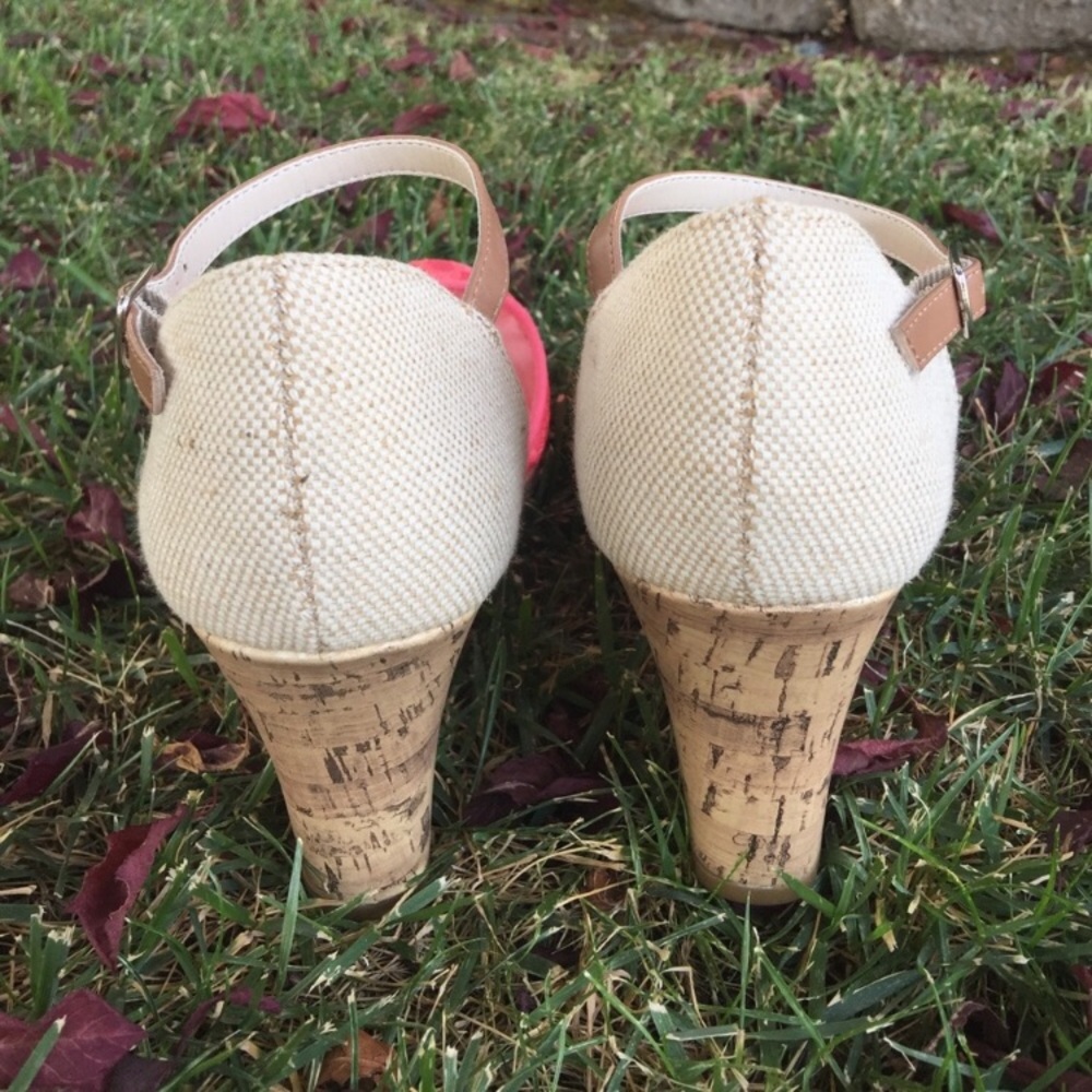 Apt 9 coral lace cork wedges - Picture 4 of 4